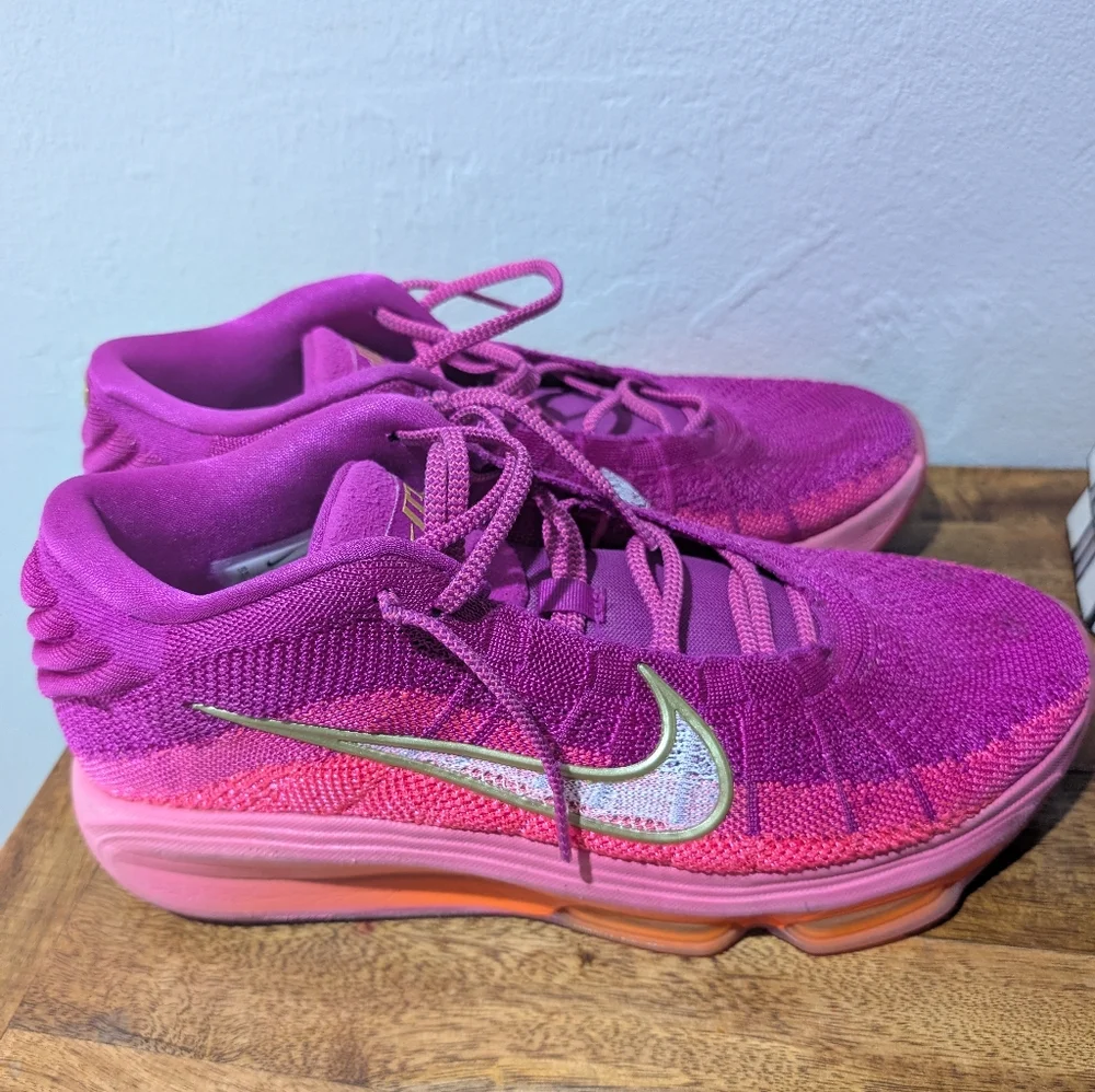 Nike step up